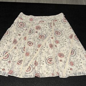 Ann Taylor Cream and Red Floral A-Line Skirt
